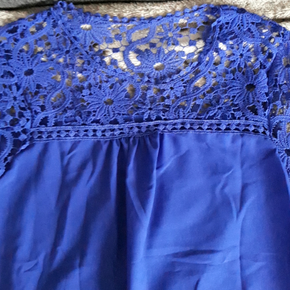 Blouse - Picture 3 of 4